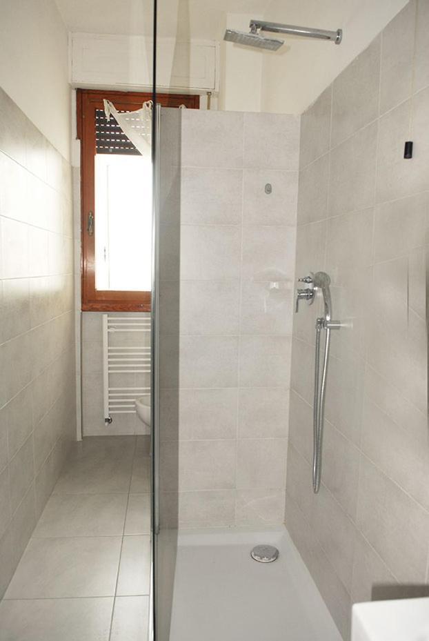 Viareggio Seaside Apartment Private Parking Luaran gambar